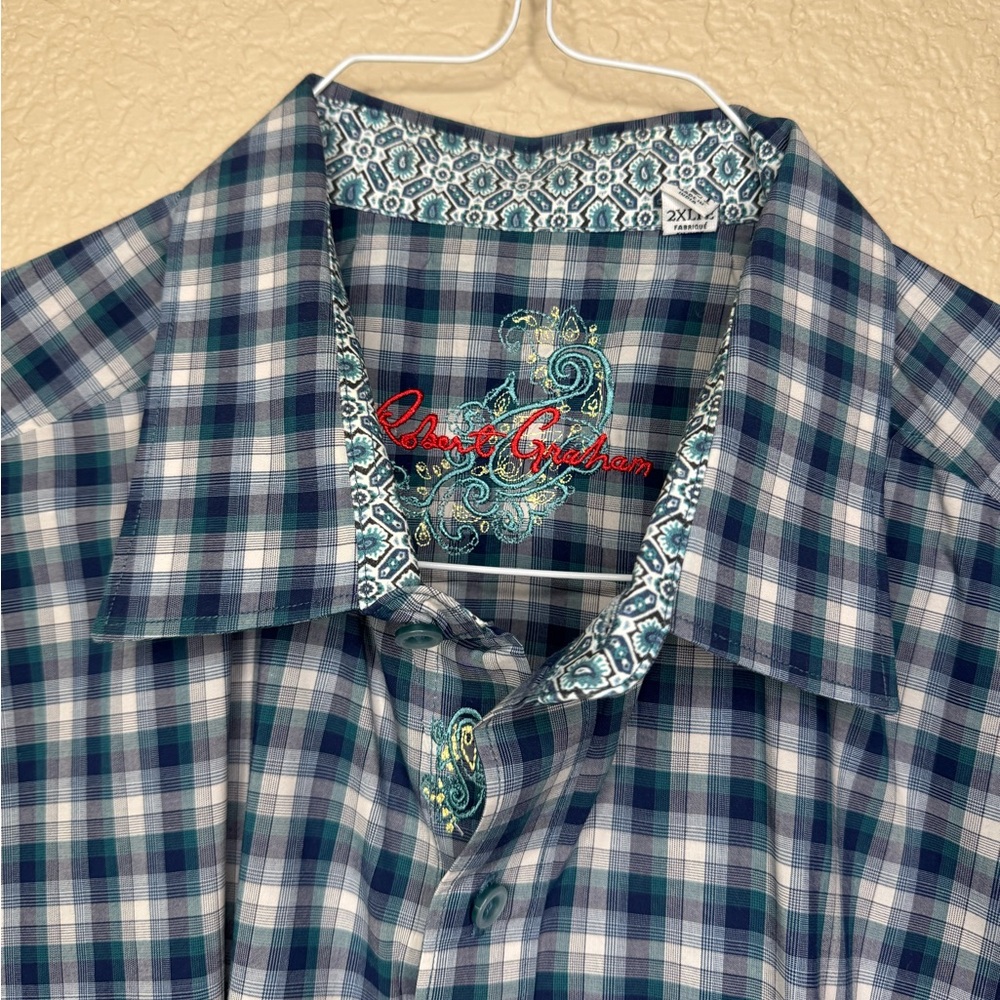 Robert Graham Men's Navy & White Plaid Button Up Shirt